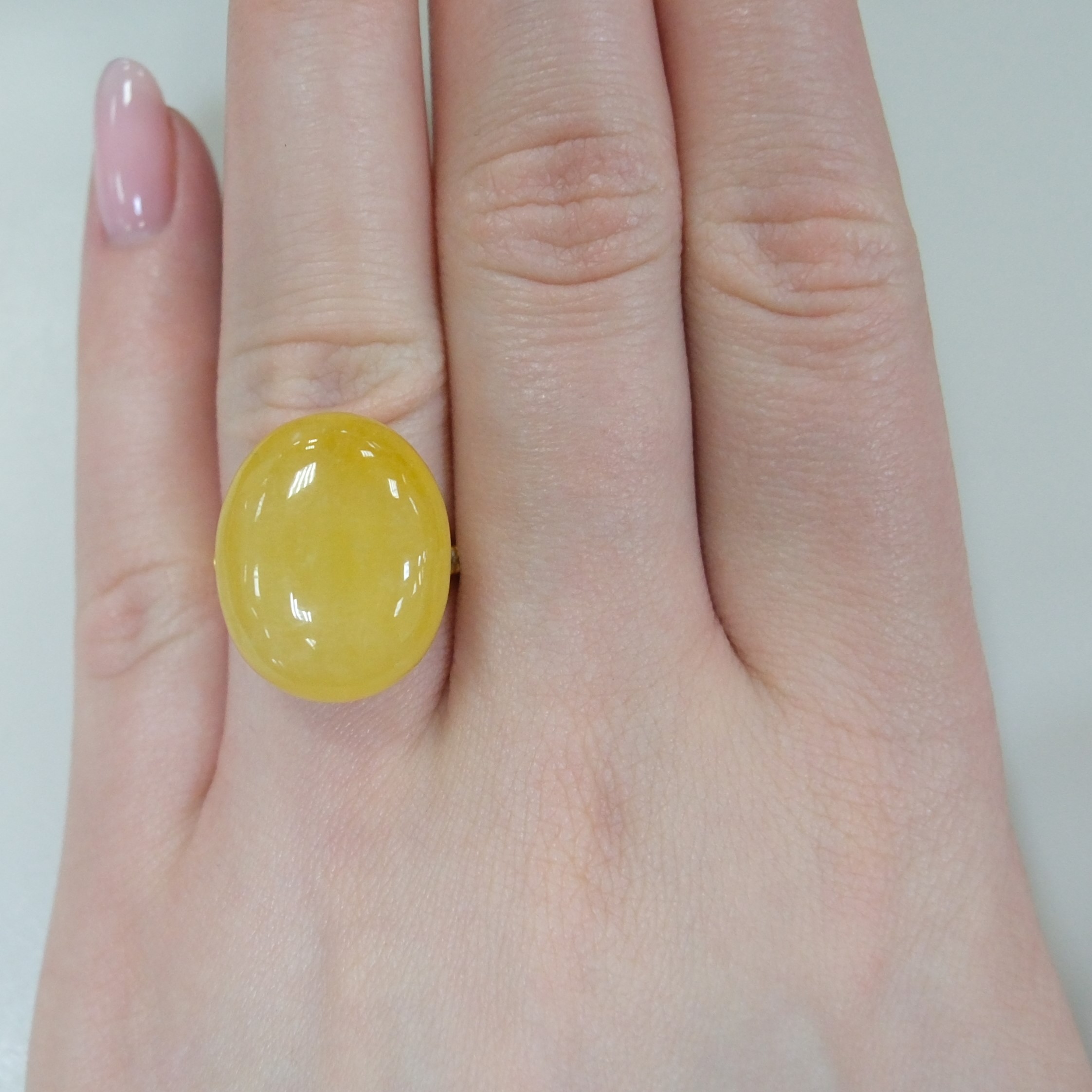 Серебряное кольцо с желтым бериллом